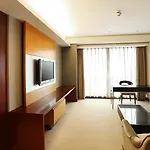 Holiday Inn Shanghai Pudong Nanpu By Ihg