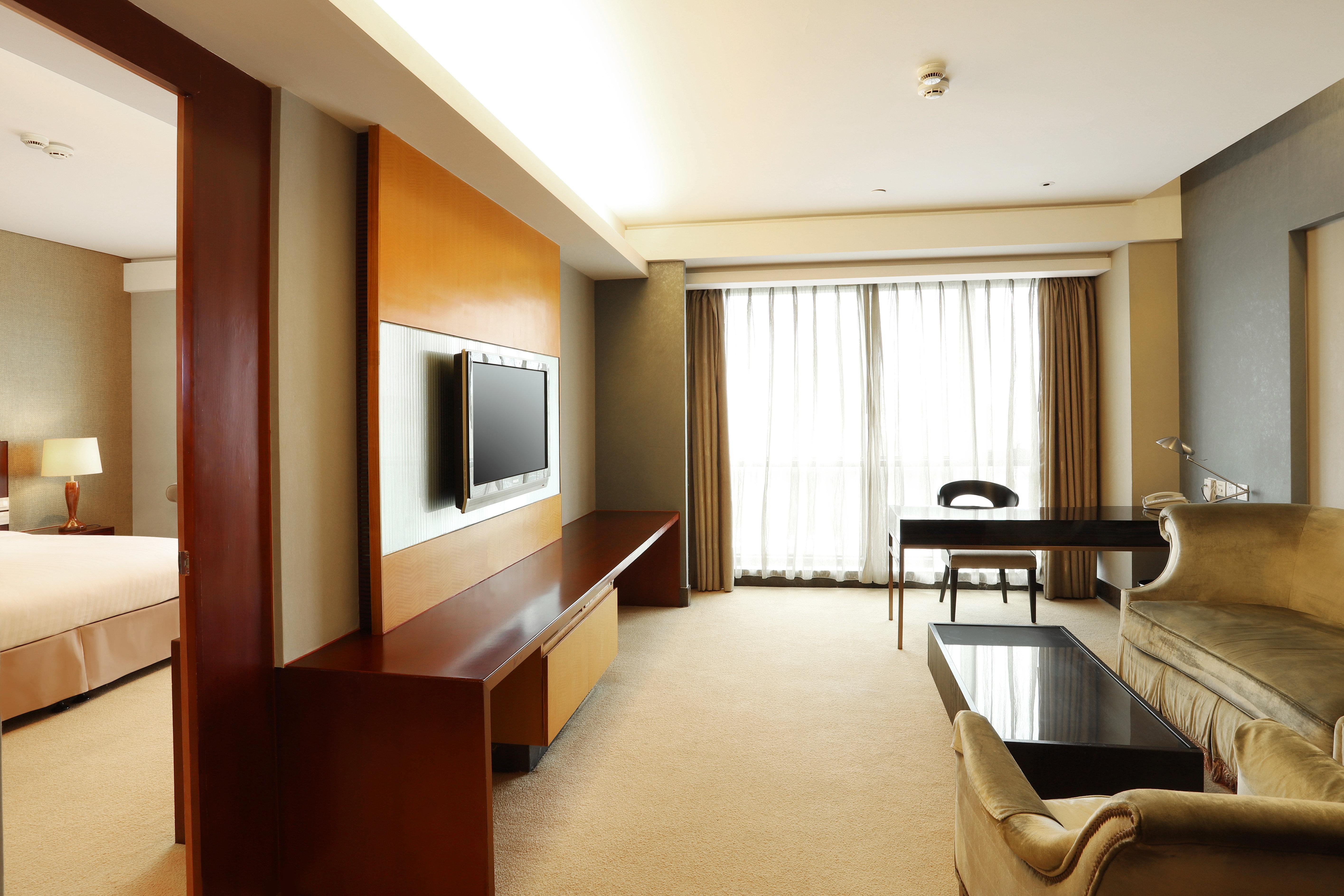 Pudong Nanpu By Ihg Hotel Shanghai