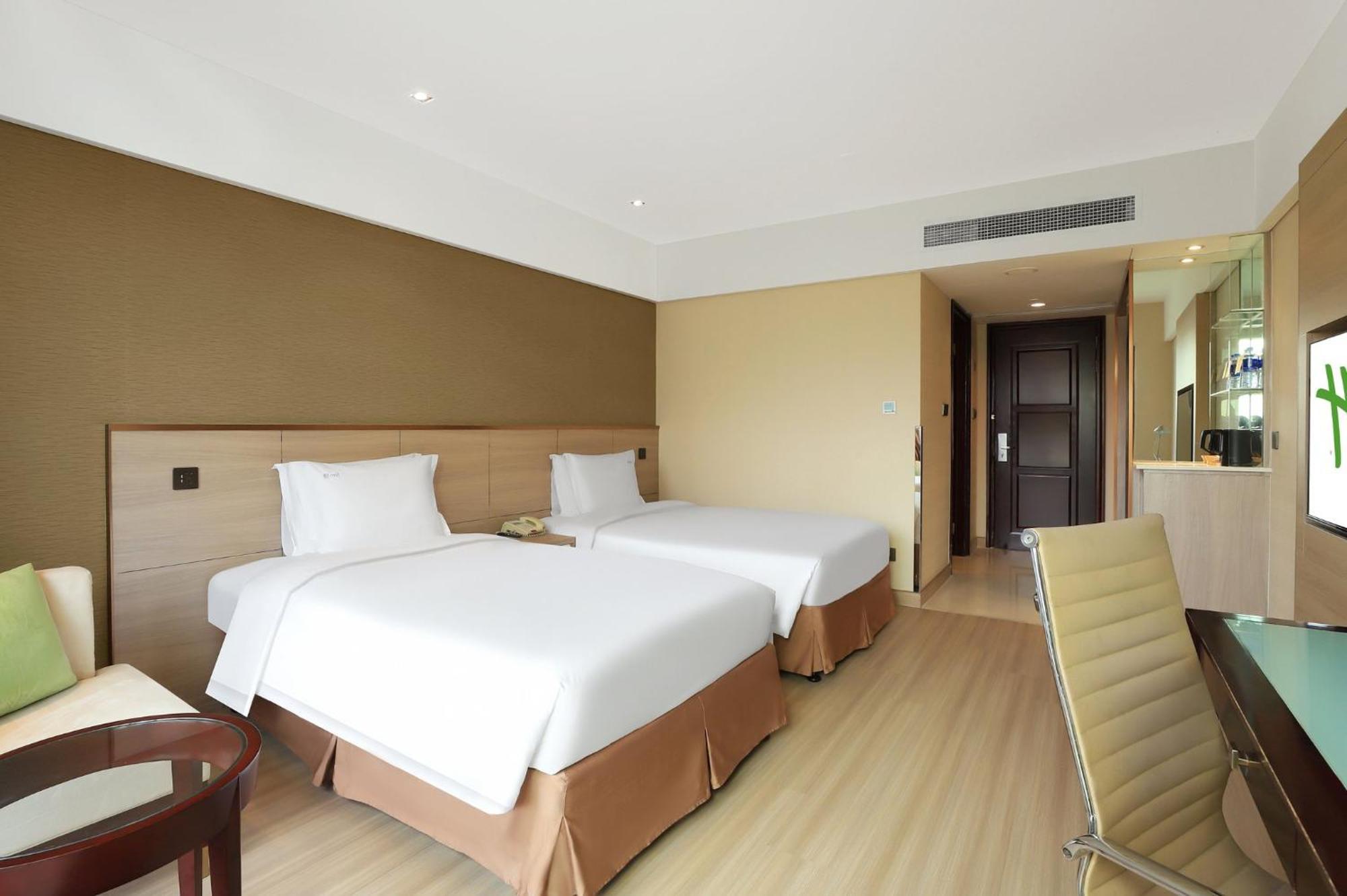 Hotel Pudong Nanpu By Ihg