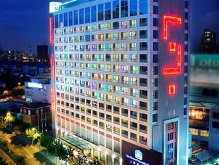 Pudong Nanpu By Ihg Hotel 4*